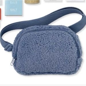 Fuzzy belt bag